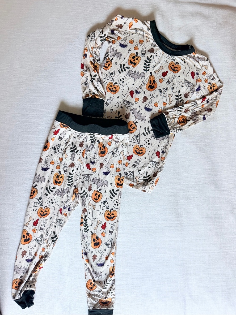 Kids Halloween Pajama Set Long Sleeve Bamboo Set by Sunny + Mama 2T